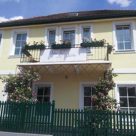 Hotel Pension Alte Muehle Klosterneuburg Exterior foto